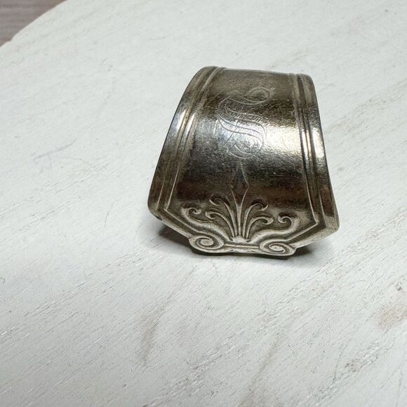 Vintage Spoon Handle Ring Etched Initial Monogram S Size 4 Silver Tone - Picture 10 of 15
